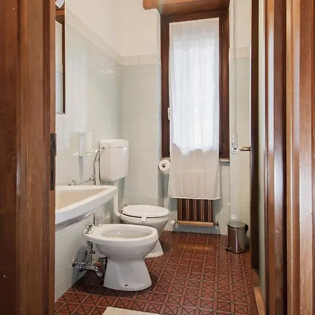 Bed & Breakfast Paradis 4*