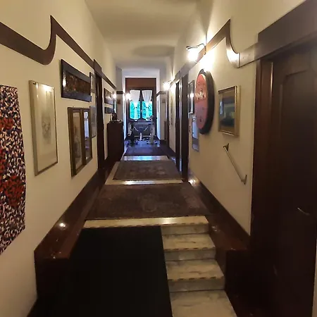 Bed & Breakfast Paradis 3*