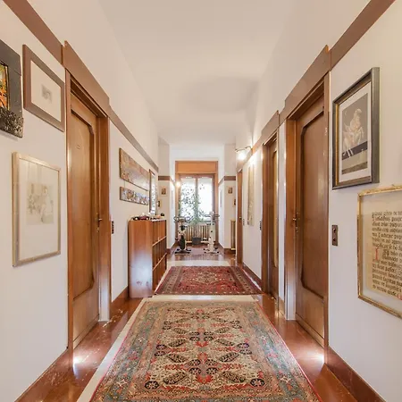 Paradis לינה וארוחת בוקר 3*