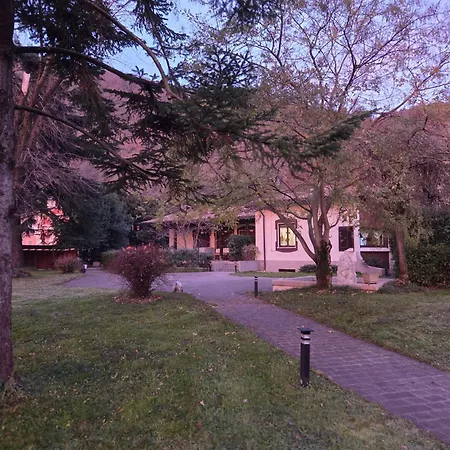 Paradis לינה וארוחת בוקר